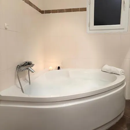 Apartamento Jolie Location Chez Philippe & Karine Linguizzetta